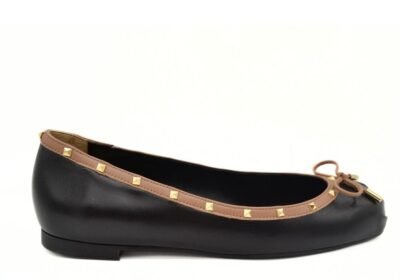 HAWKINS-ΜΠΑΛΑΡΙΝΑ-220925-ΜΑΥΡΟΜΠΙΣΚΟΤΟ