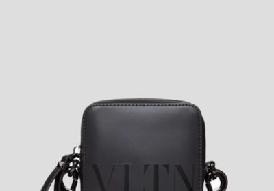 Ανδρικό-Μαύρο-Small-VLTN-Leather-Shoulder-Bag-VALENTINO-GARAVANI